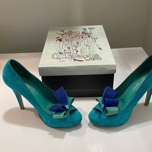 Jeffrey Campbell pumps. Blue suede shoes with an adorable bow!